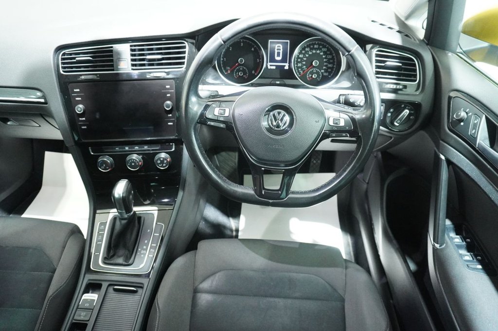 Used Volkswagen Golf 2017 for sale - 76820178: Photo 32