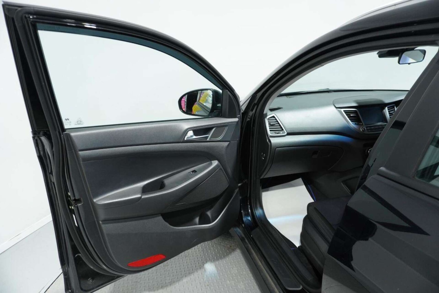 Used Hyundai TUCSON 2016 for sale - 77061673: Photo 28