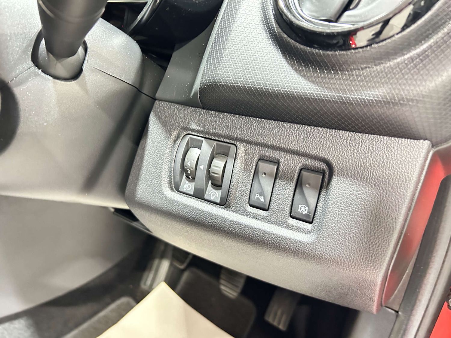 Used Renault Clio 2016 for sale - 77618904: Photo 16