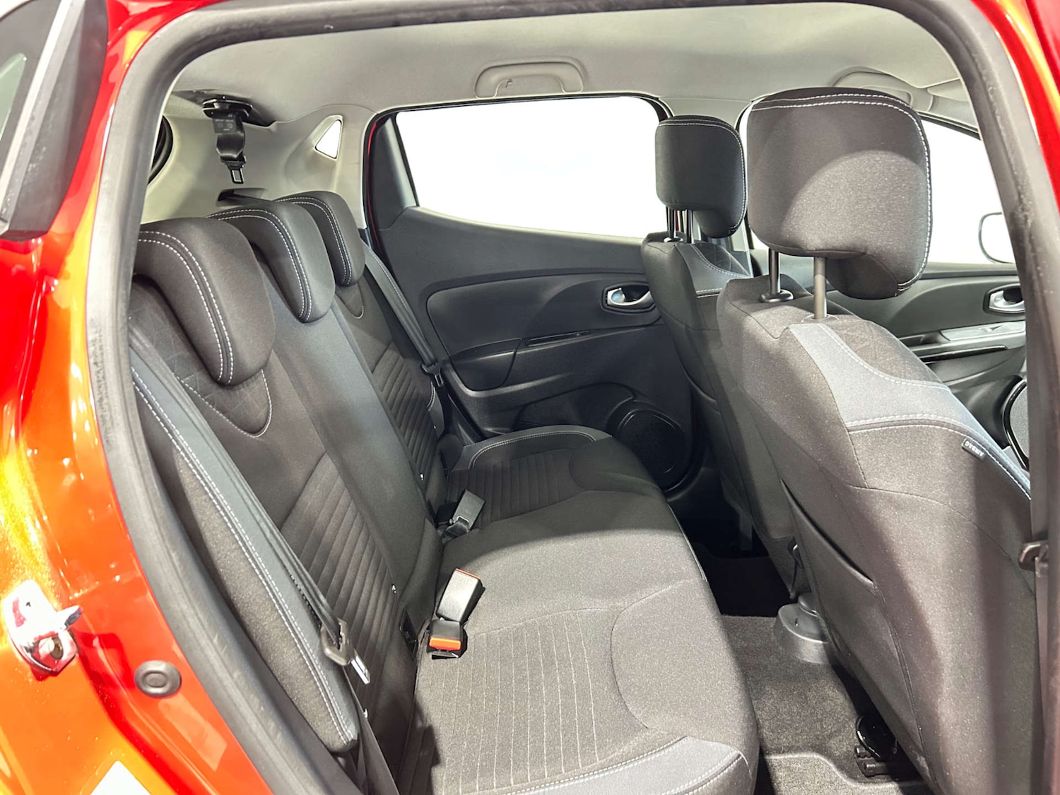 Used Renault Clio 2016 for sale - 77618904: Photo 24