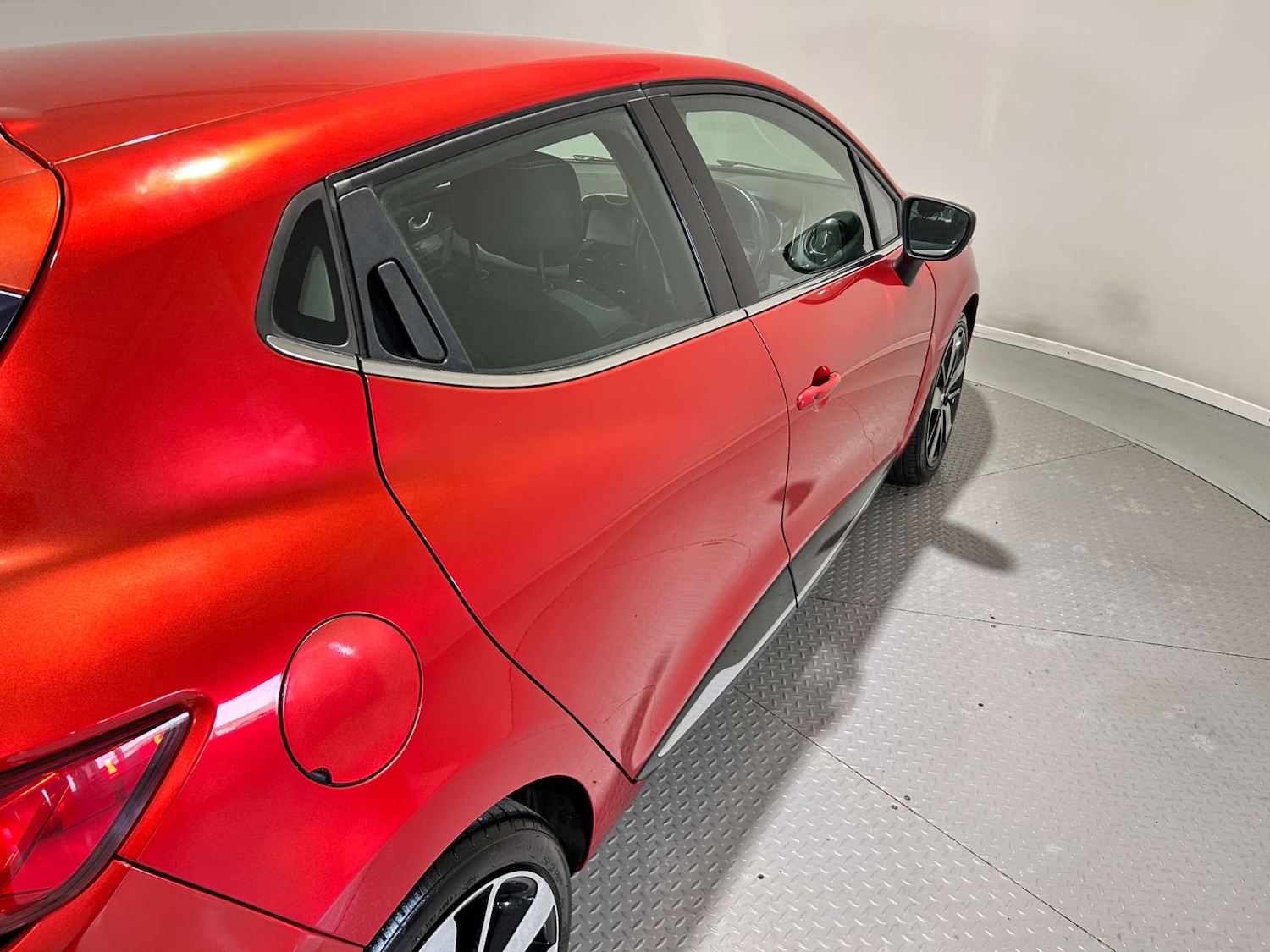 Used Renault Clio 2016 for sale - 77618904: Photo 30