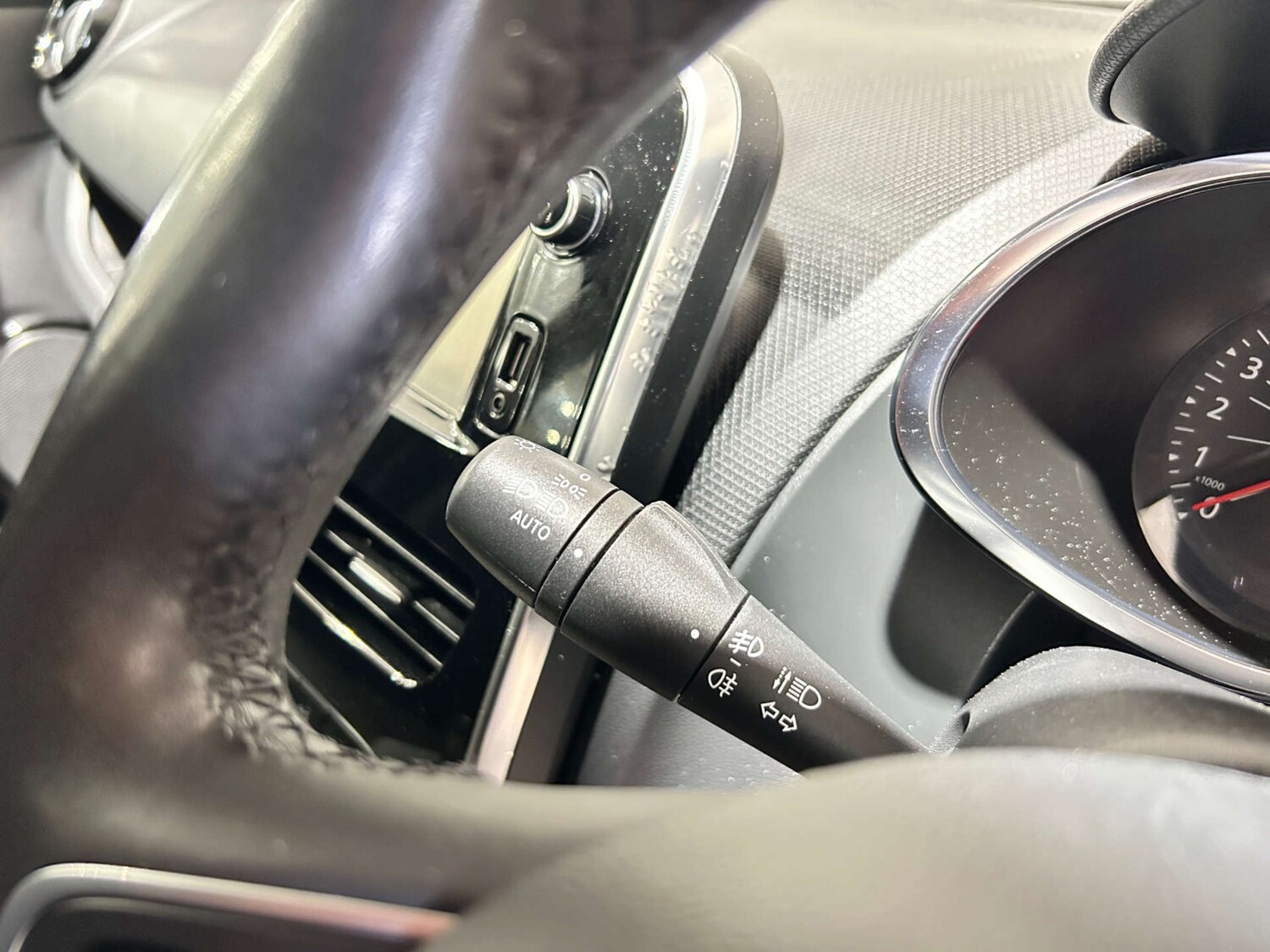 Used Renault Clio 2016 for sale - 77618904: Photo 40