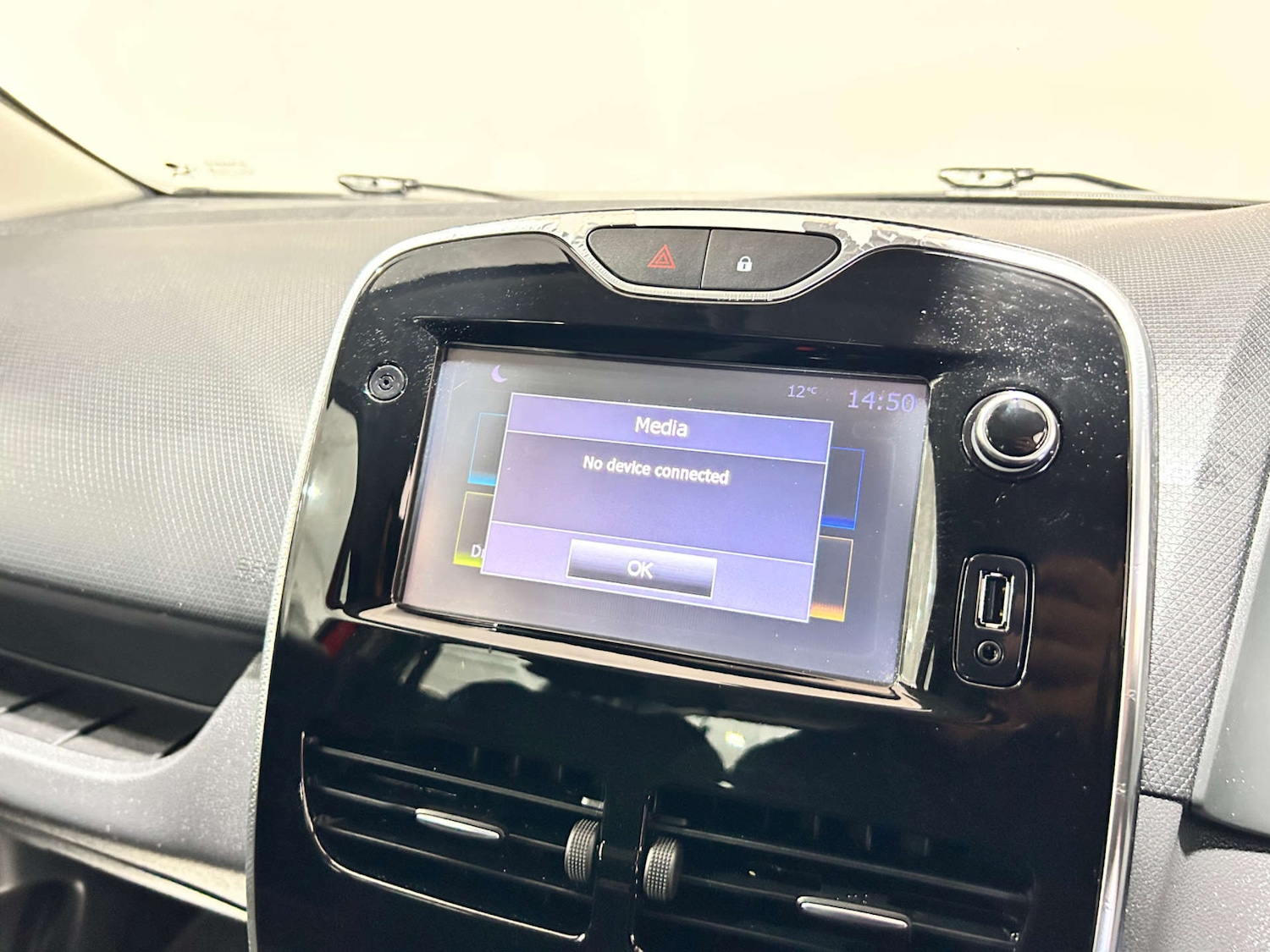 Used Renault Clio 2016 for sale - 77618904: Photo 43