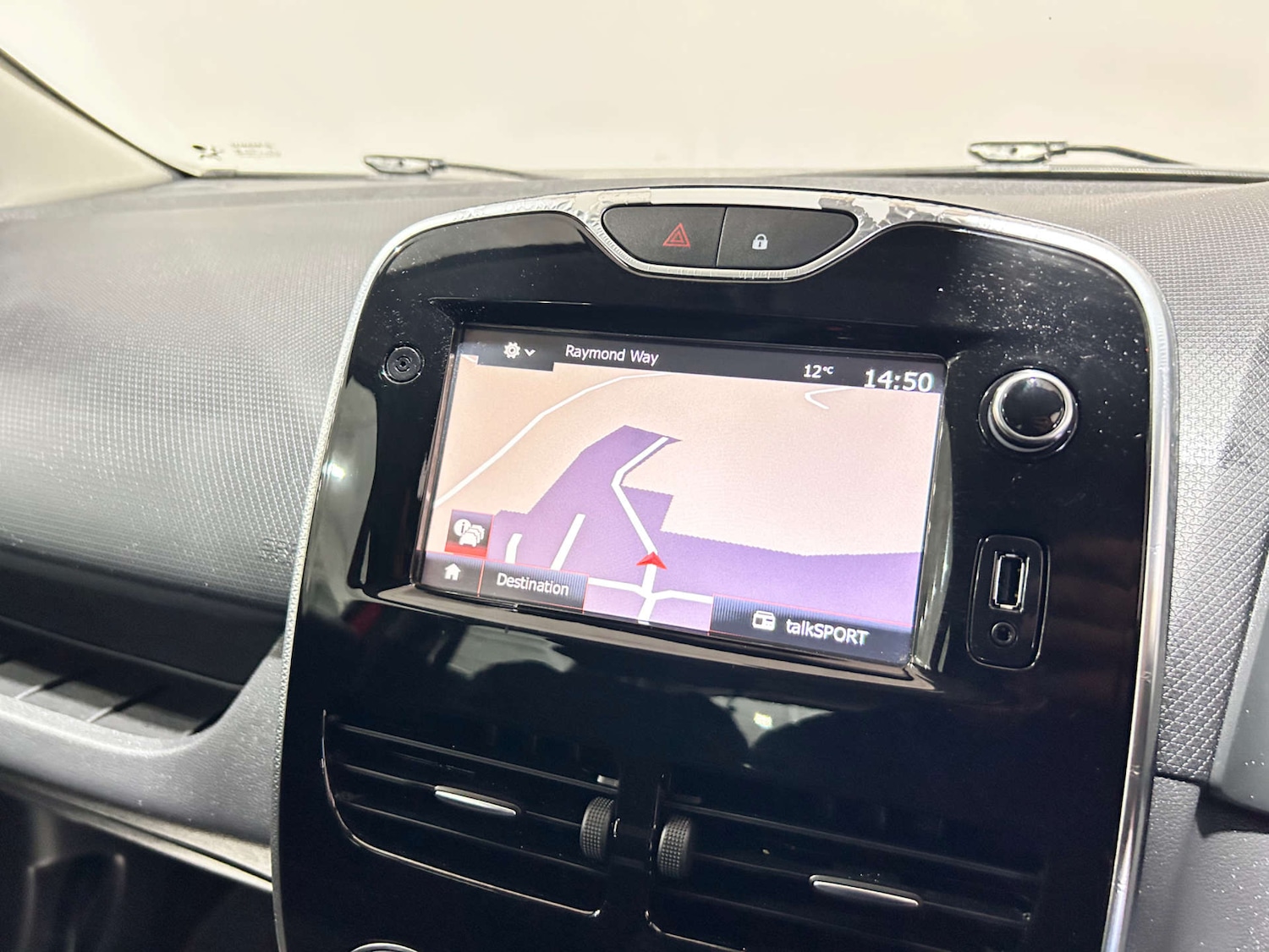 Used Renault Clio 2016 for sale - 77618904: Photo 53