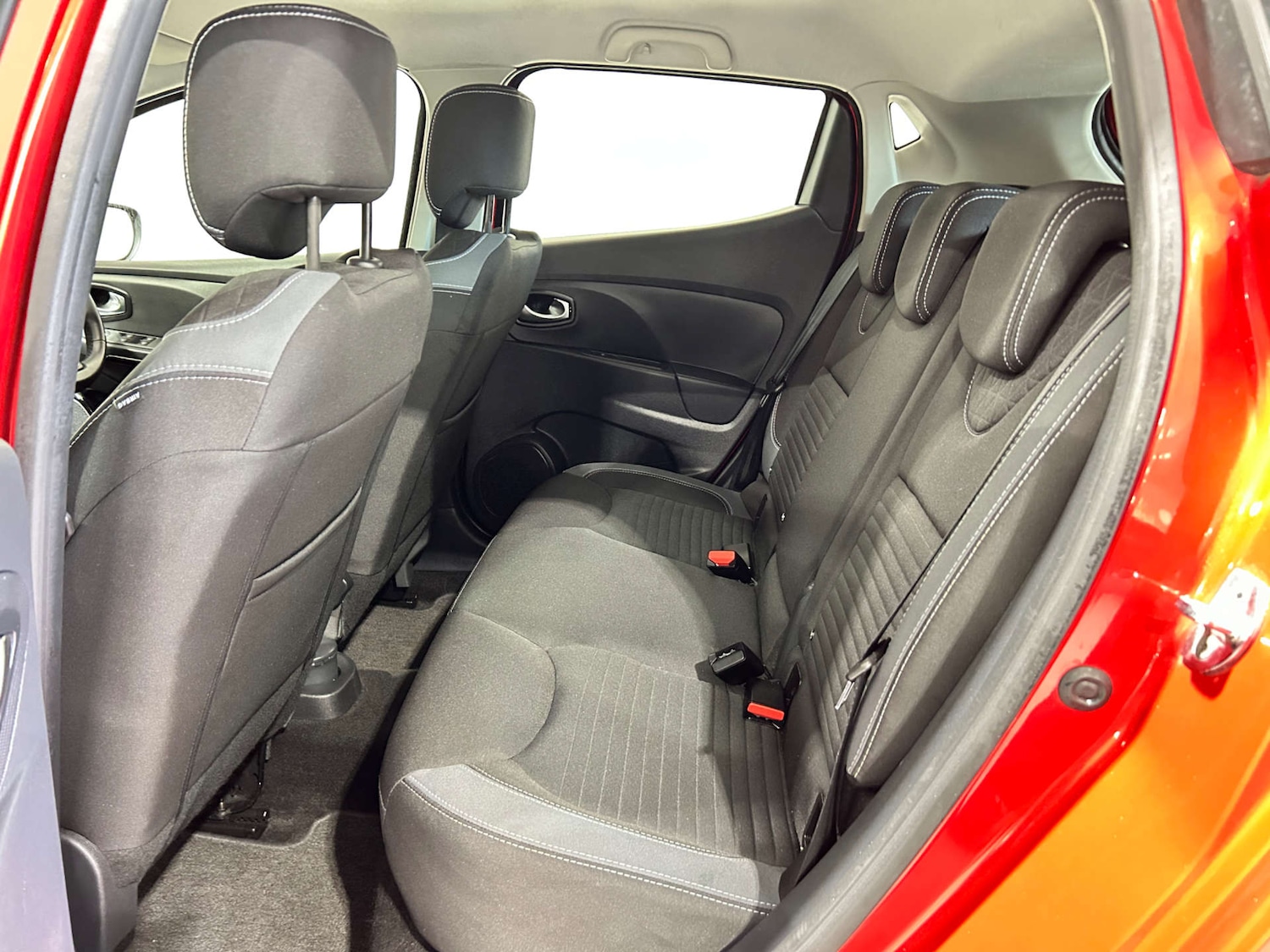 Used Renault Clio 2016 for sale - 77618904: Photo 65