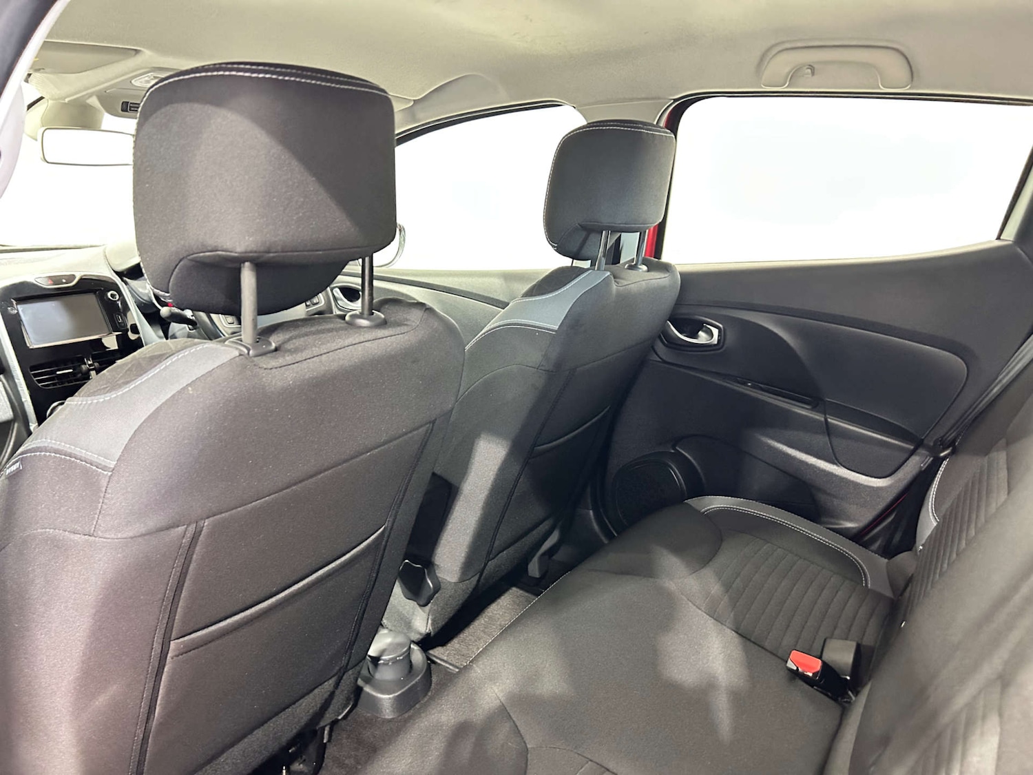 Used Renault Clio 2016 for sale - 77618904: Photo 66