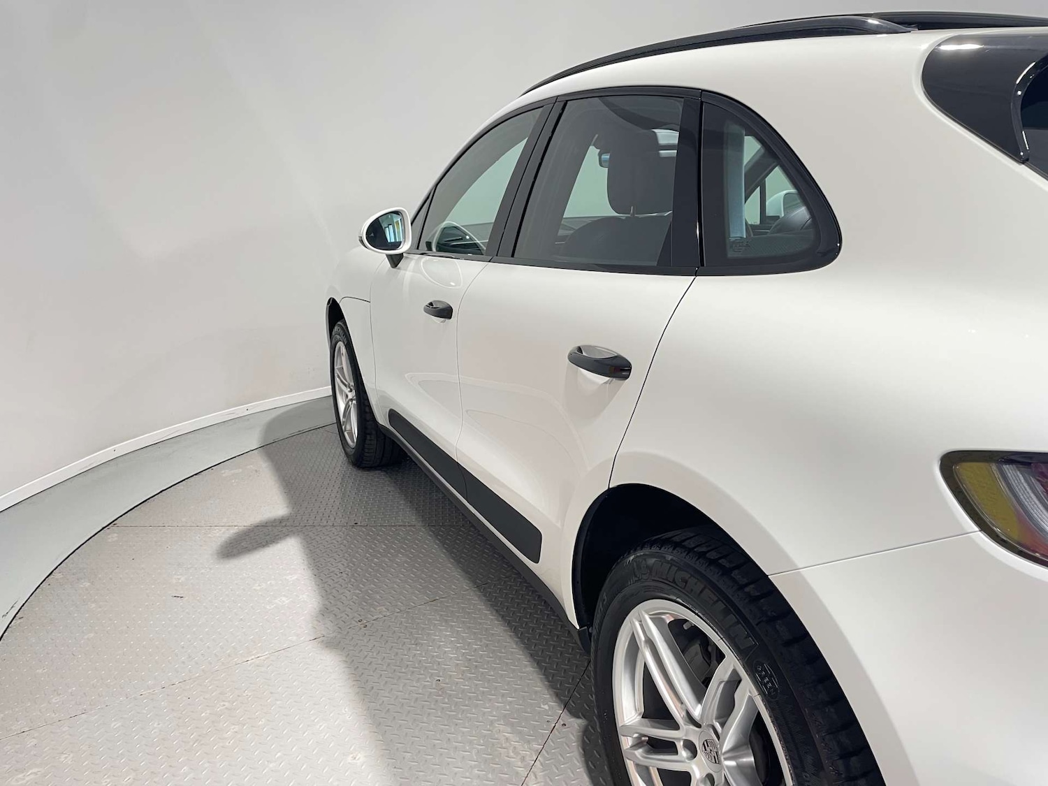 Used Porsche Macan 2020 for sale - 77523345: Photo 25