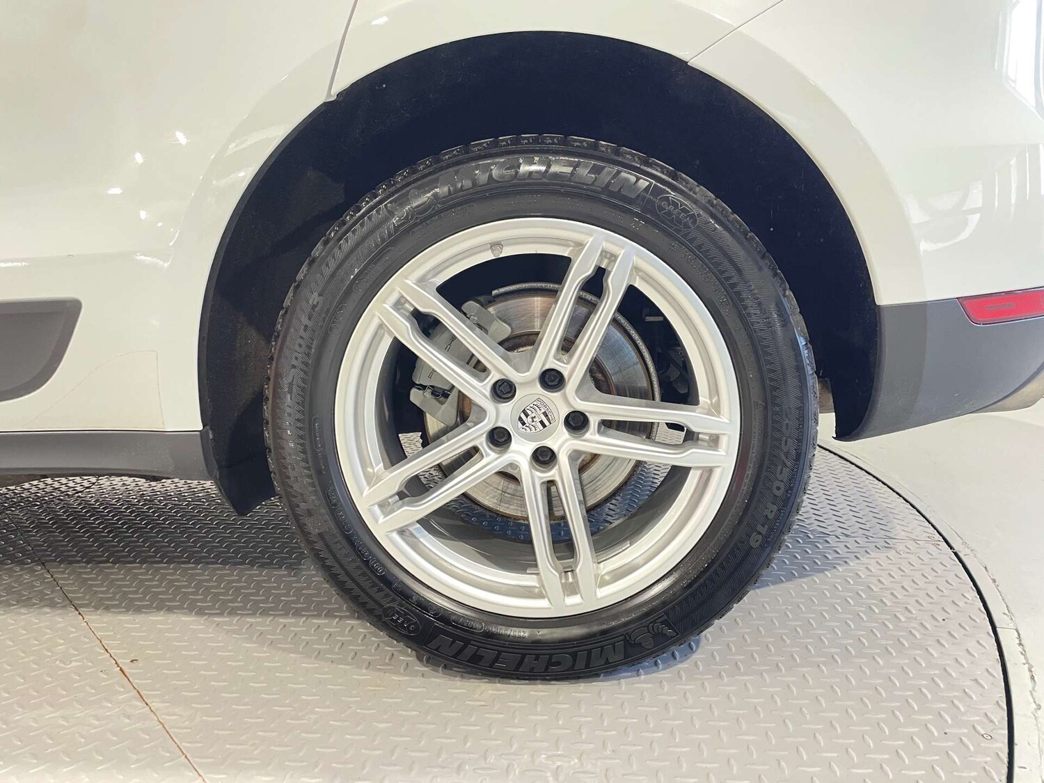 Used Porsche Macan 2020 for sale - 77523345: Photo 43