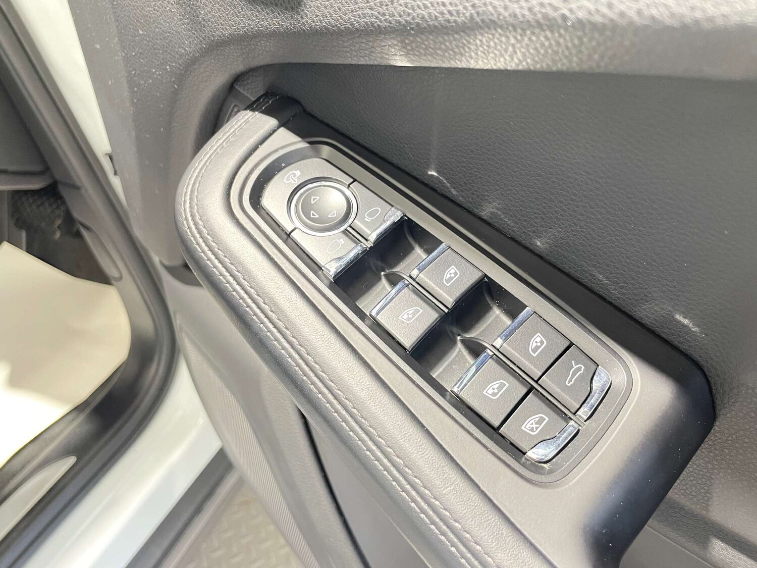 Used Porsche Macan 2020 for sale - 77523345: Photo 52