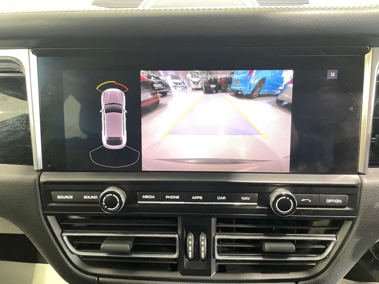 Used Porsche Macan 2020 for sale - 77523345: Photo 59