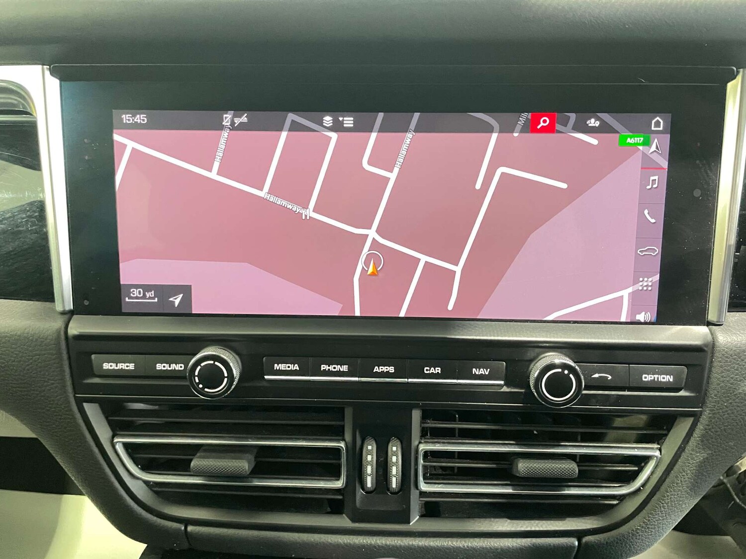 Used Porsche Macan 2020 for sale - 77523345: Photo 61