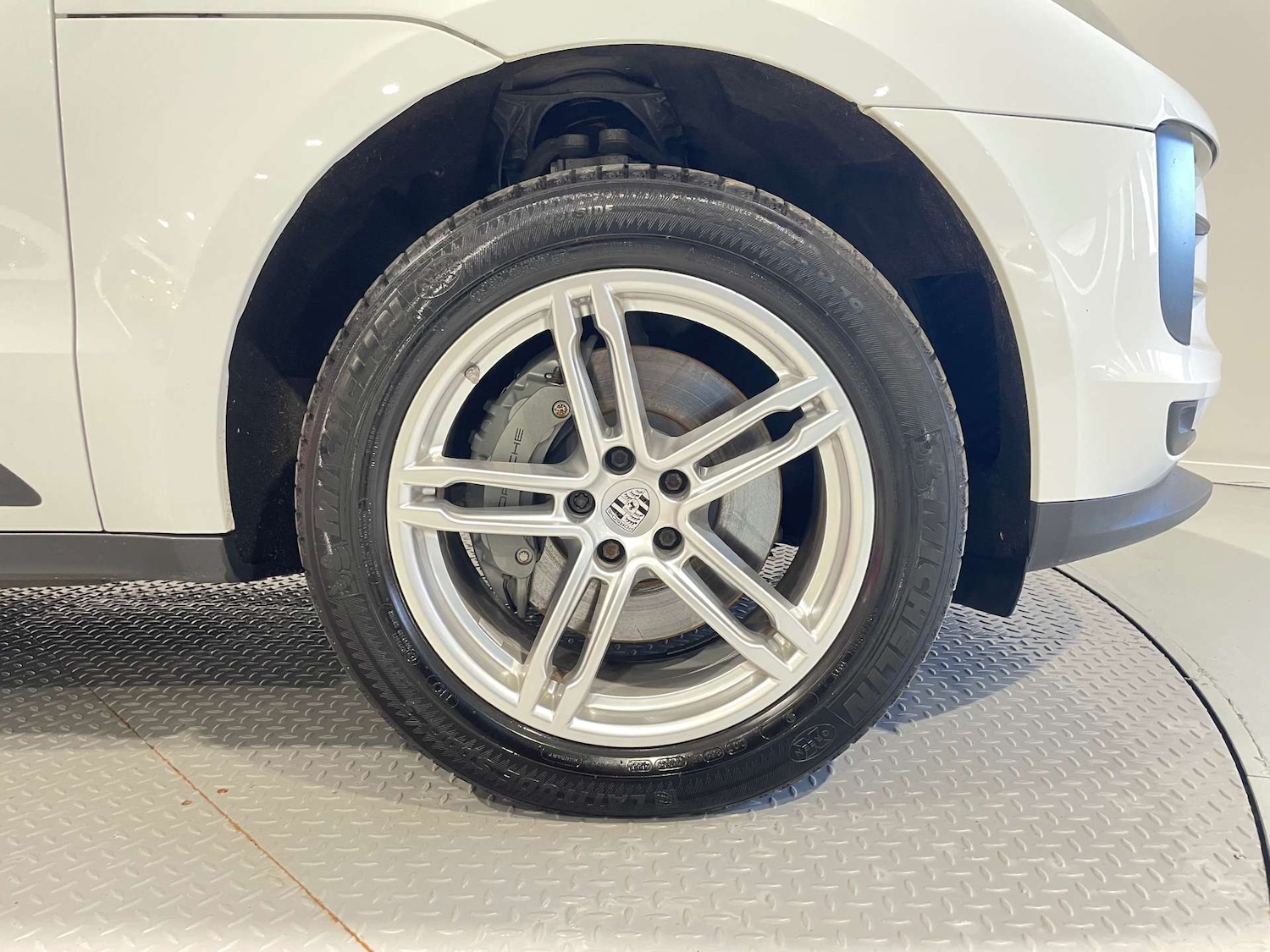 Used Porsche Macan 2020 for sale - 77523345: Photo 7