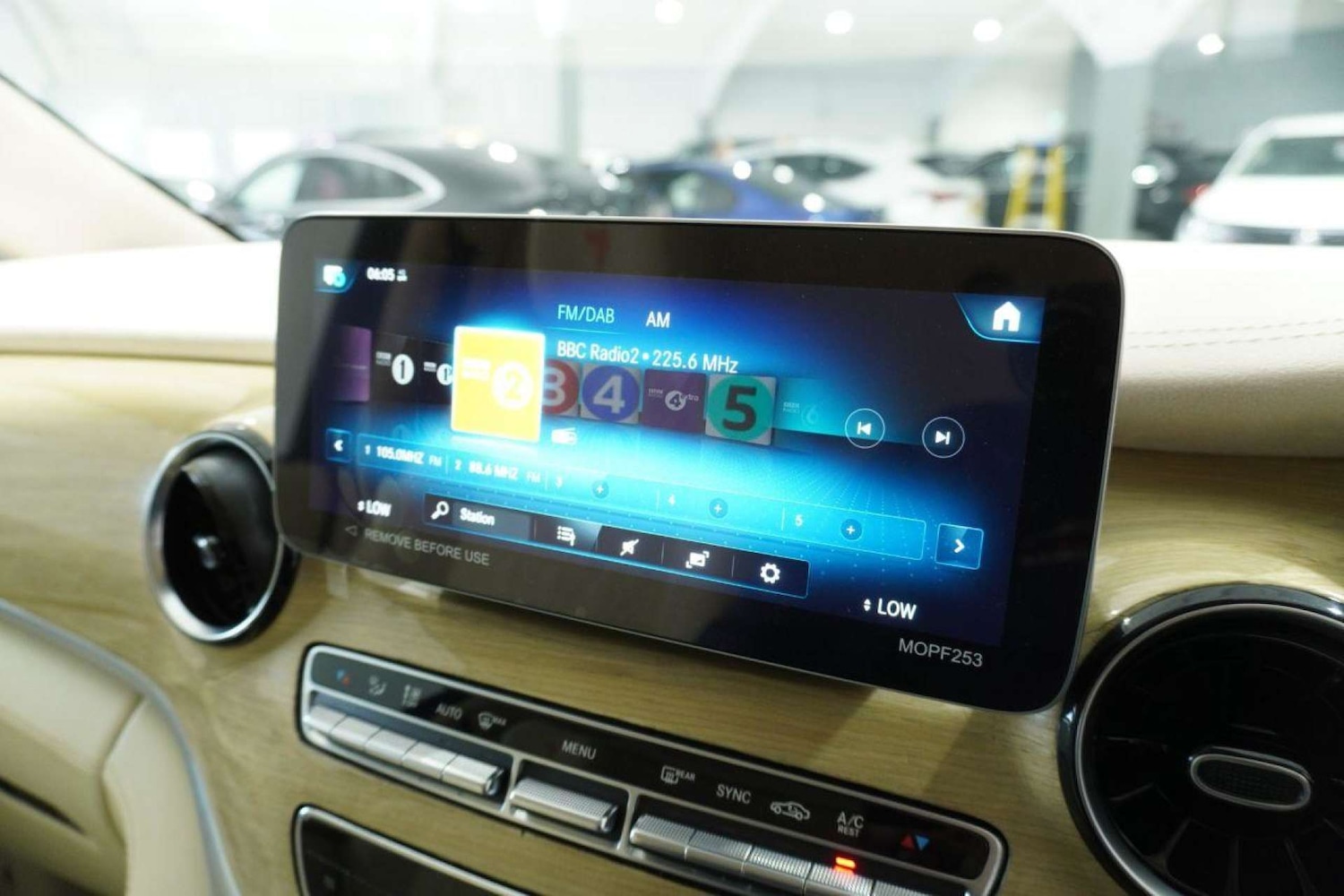 Used Mercedes-Benz V-Class 2022 for sale - 78066664: Photo 24