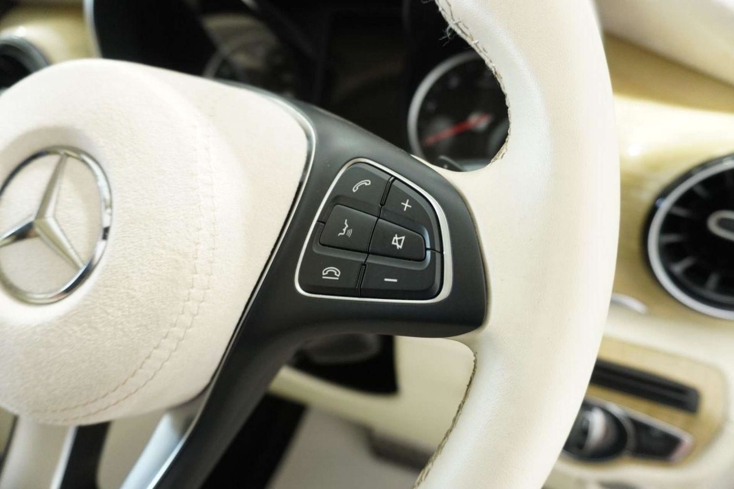 Used Mercedes-Benz V-Class 2022 for sale - 78066664: Photo 34