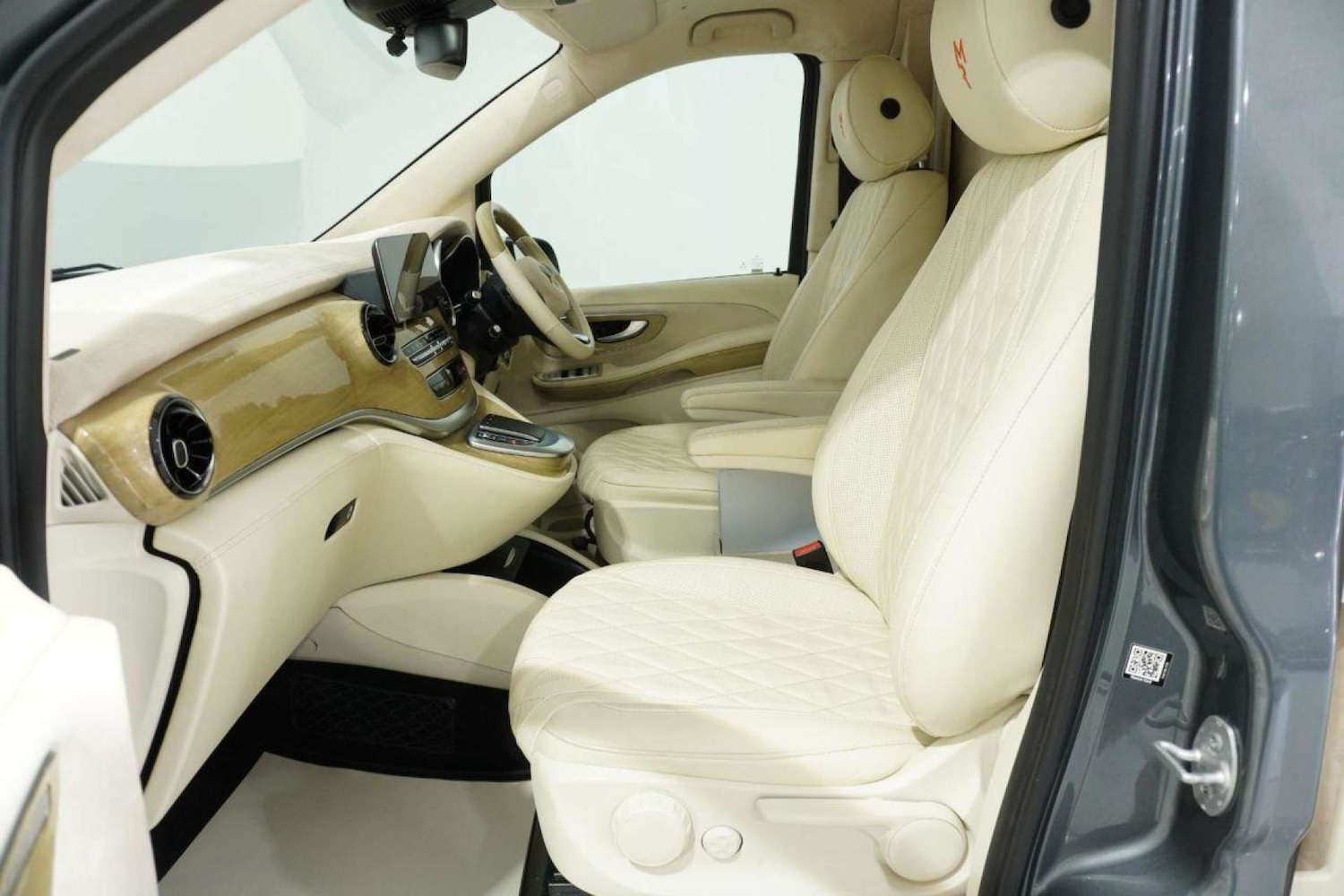 Used Mercedes-Benz V-Class 2022 for sale - 78066664: Photo 36