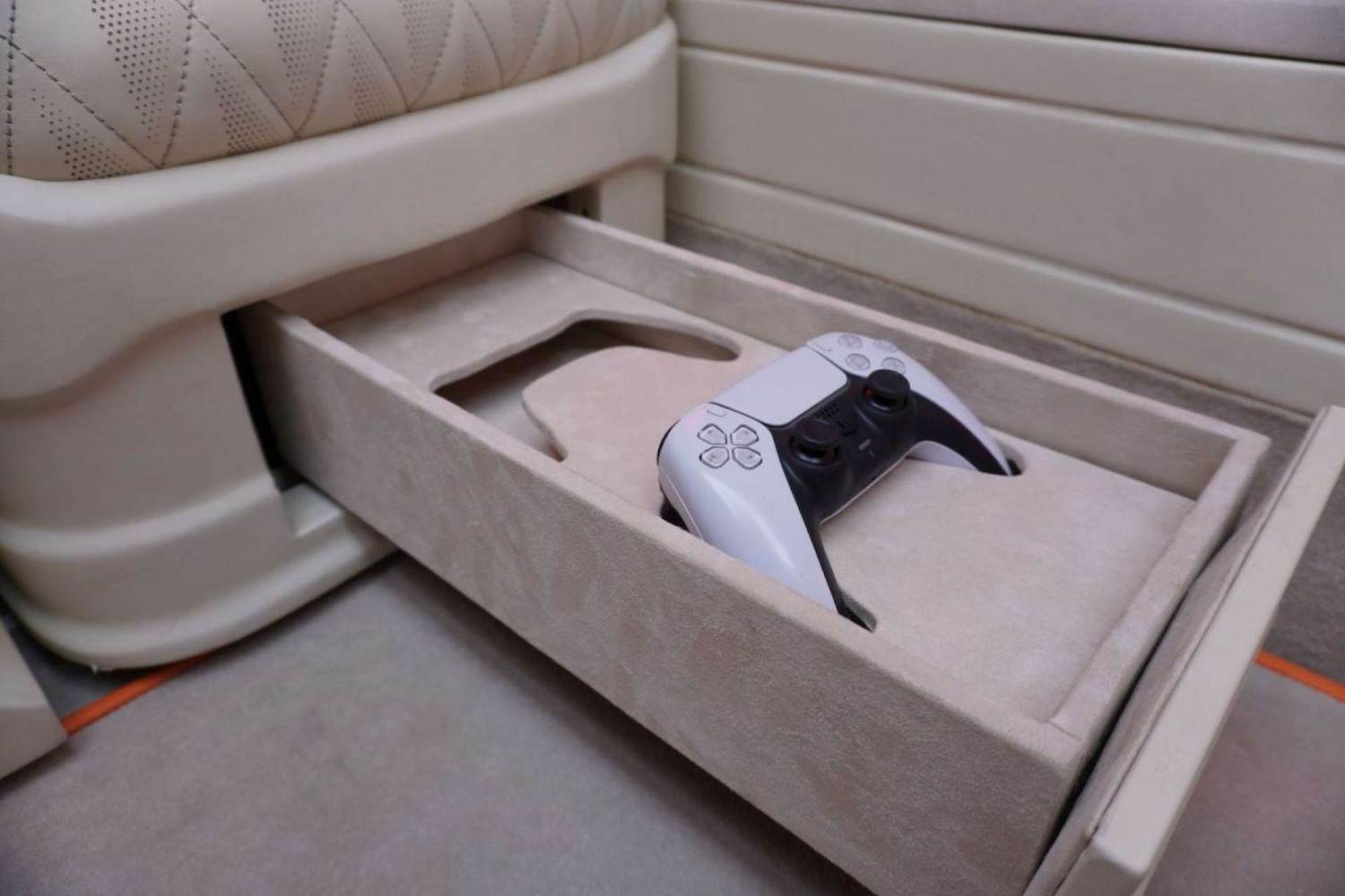 Used Mercedes-Benz V-Class 2022 for sale - 78066664: Photo 39