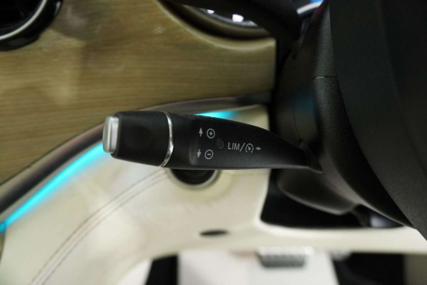 Used Mercedes-Benz V-Class 2022 for sale - 78066664: Photo 41