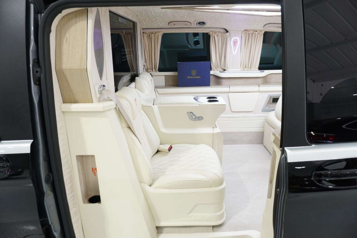 Used Mercedes-Benz V-Class 2022 for sale - 78066664: Photo 5