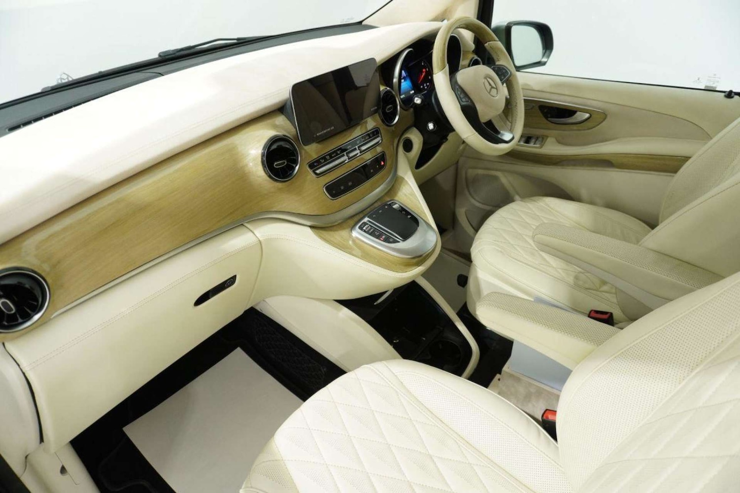 Used Mercedes-Benz V-Class 2022 for sale - 78066664: Photo 52