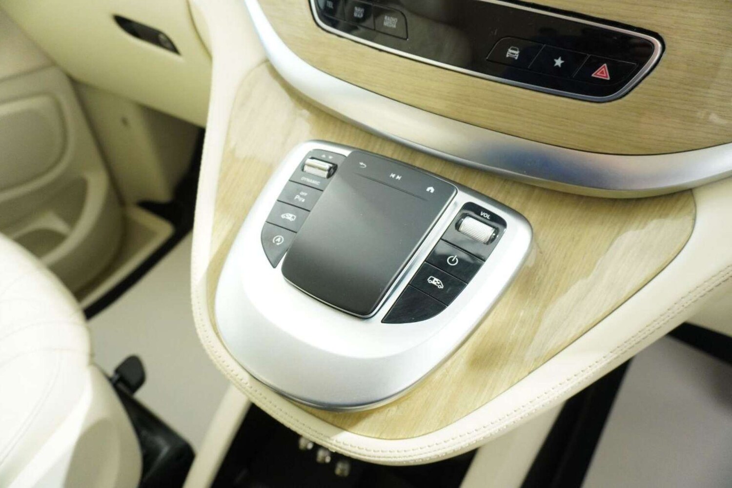 Used Mercedes-Benz V-Class 2022 for sale - 78066664: Photo 55