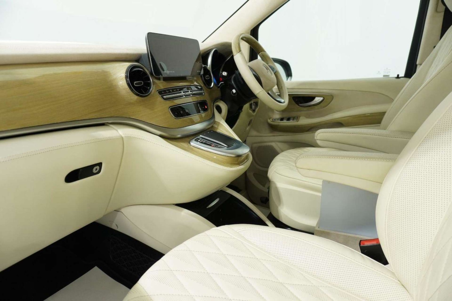 Used Mercedes-Benz V-Class 2022 for sale - 78066664: Photo 56