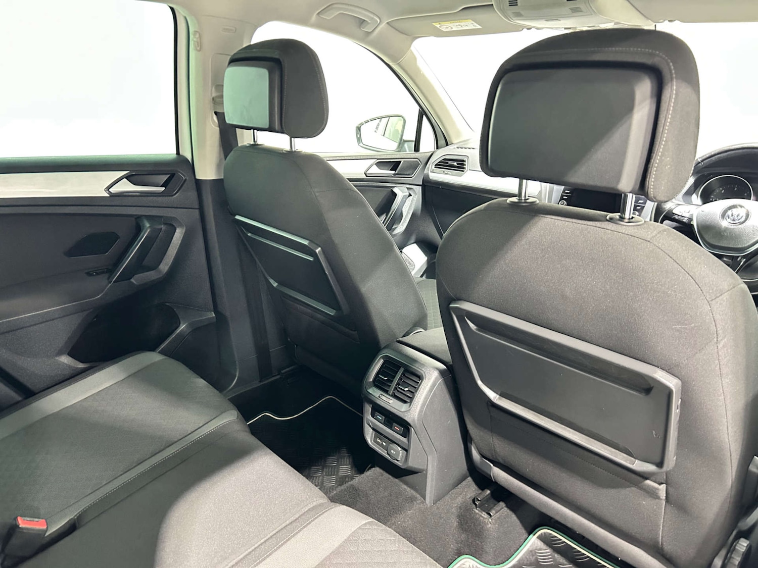 Used Volkswagen Tiguan 2018 for sale - 77200683: Photo 14