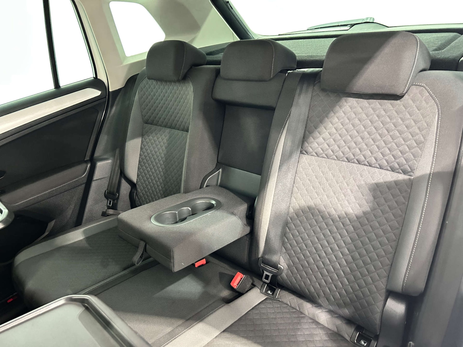 Used Volkswagen Tiguan 2018 for sale - 77200683: Photo 42