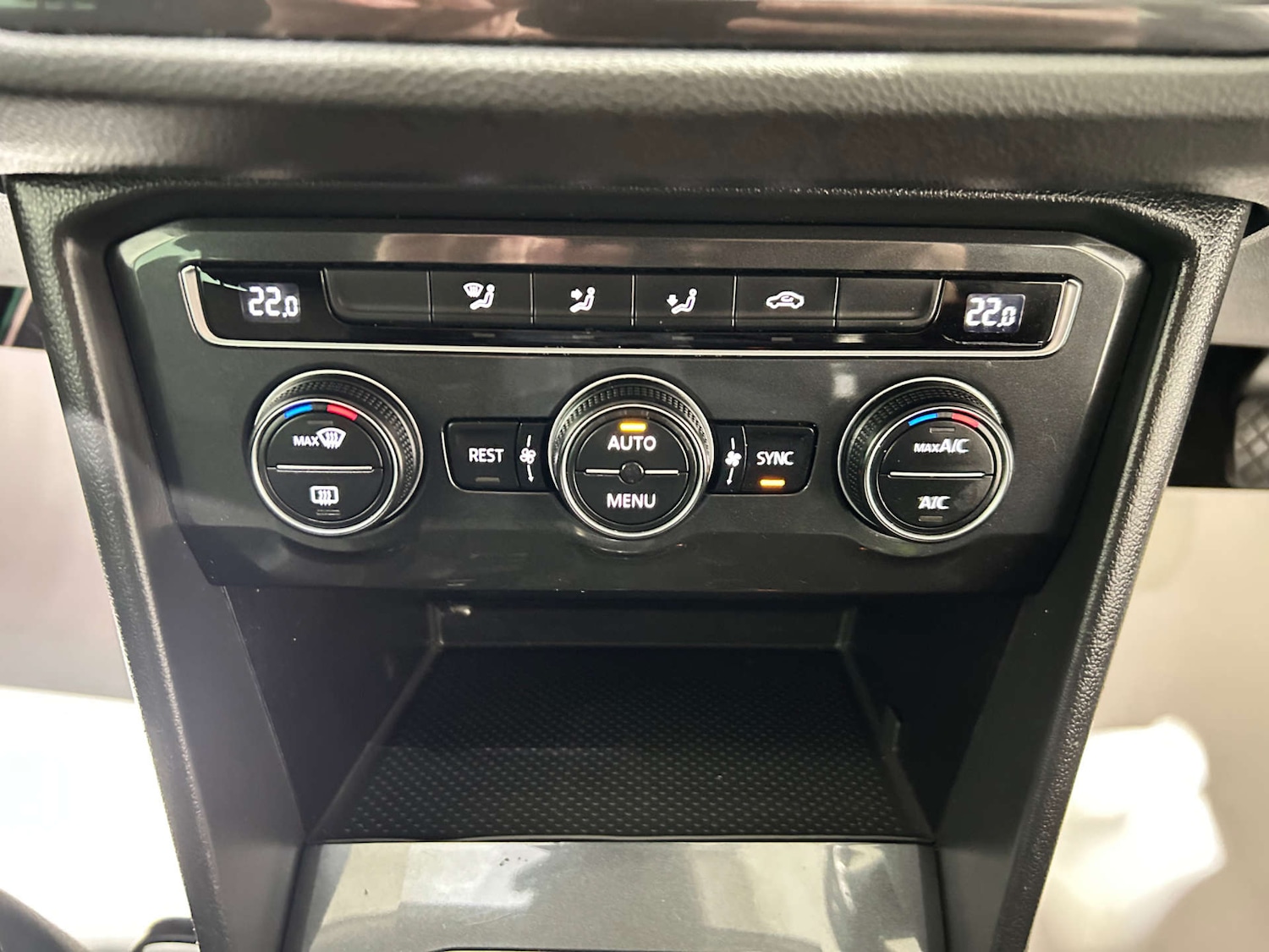 Used Volkswagen Tiguan 2018 for sale - 77200683: Photo 68