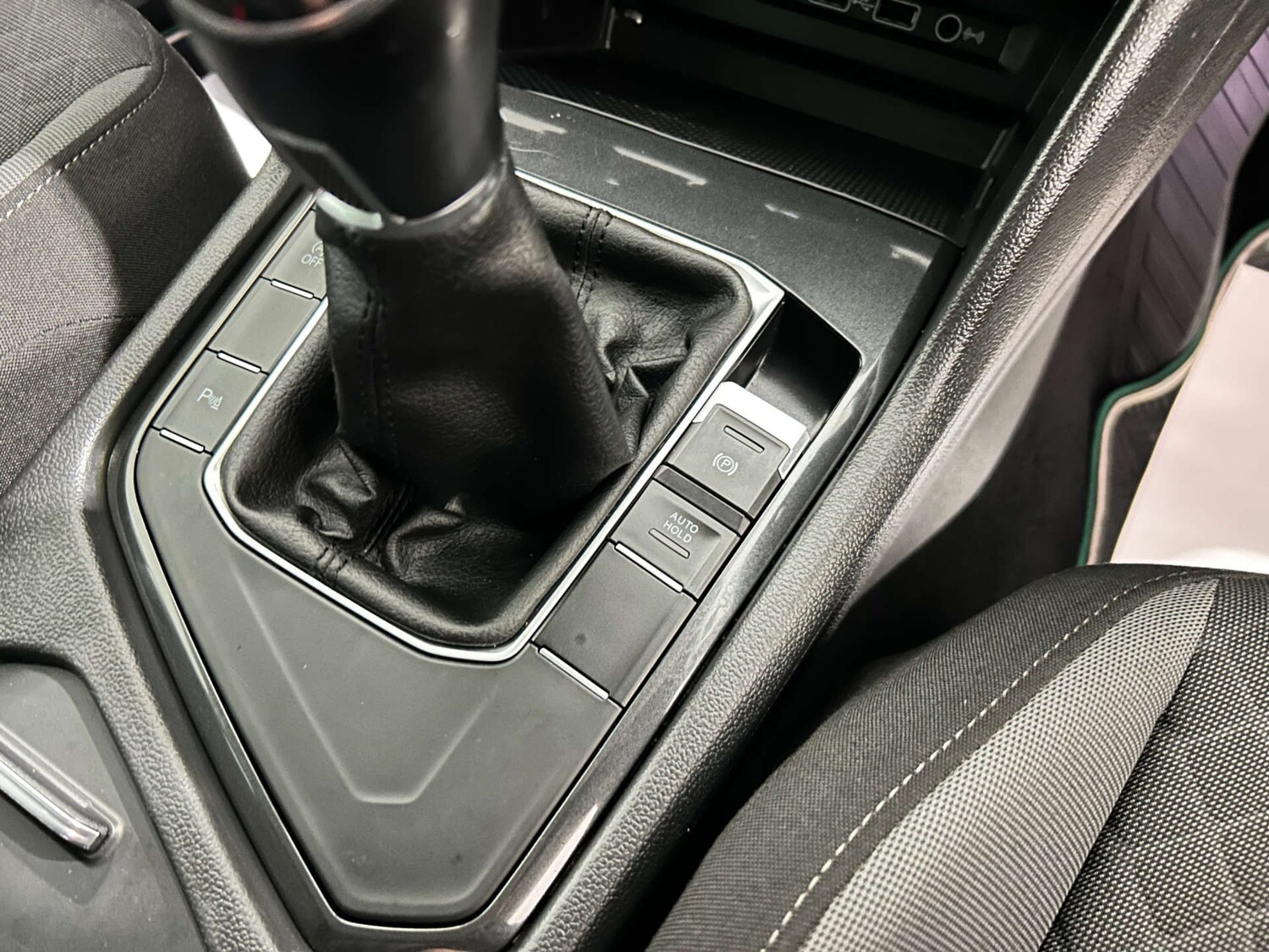 Used Volkswagen Tiguan 2018 for sale - 77200683: Photo 70