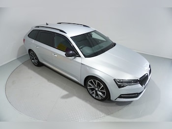 Used Skoda Superb 2019 for sale - 76820261: Photo