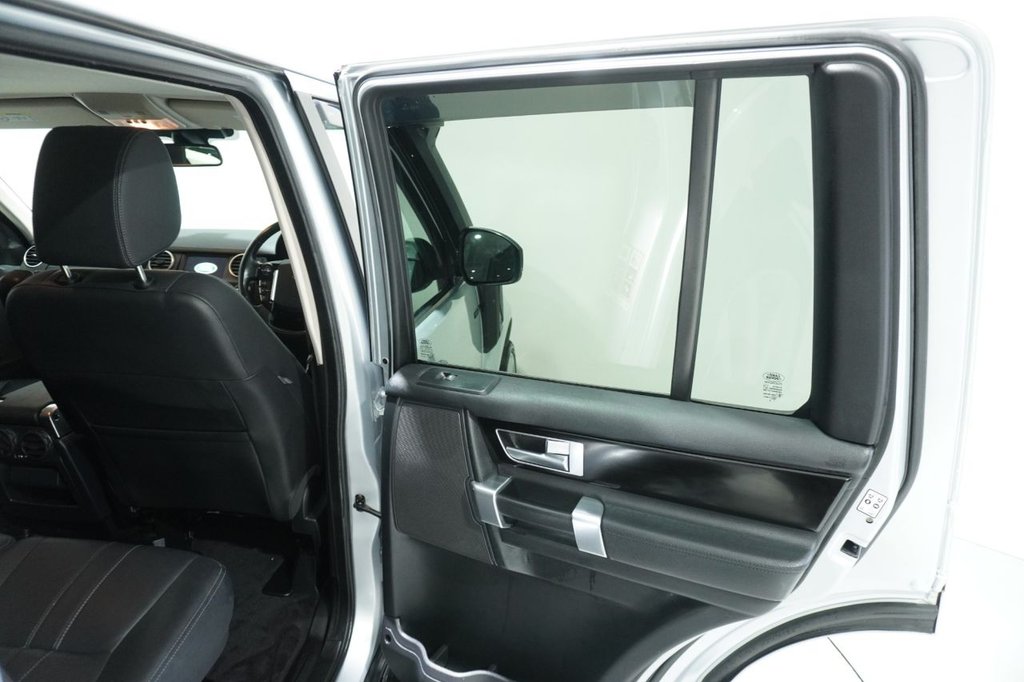 Used Land Rover Discovery 2015 for sale - 76867574: Photo 30