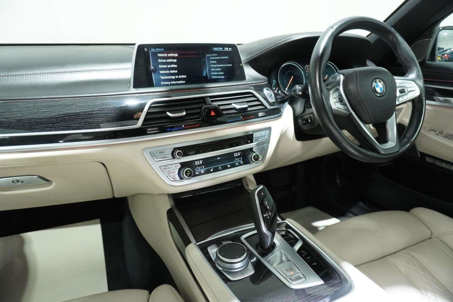 Used BMW 7 Series 2015 for sale - 77061682: Photo 34