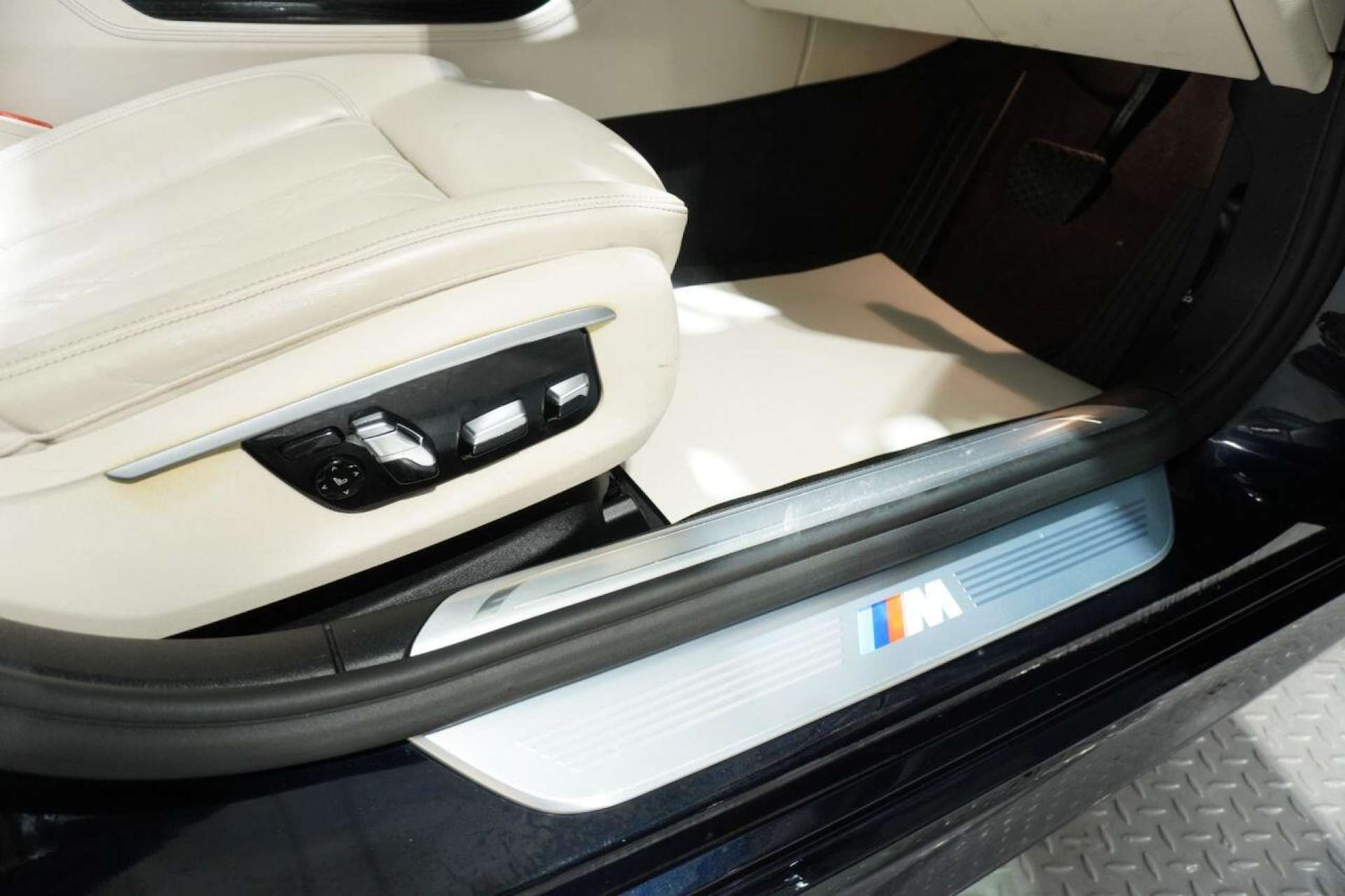 Used BMW 7 Series 2015 for sale - 77061682: Photo 57