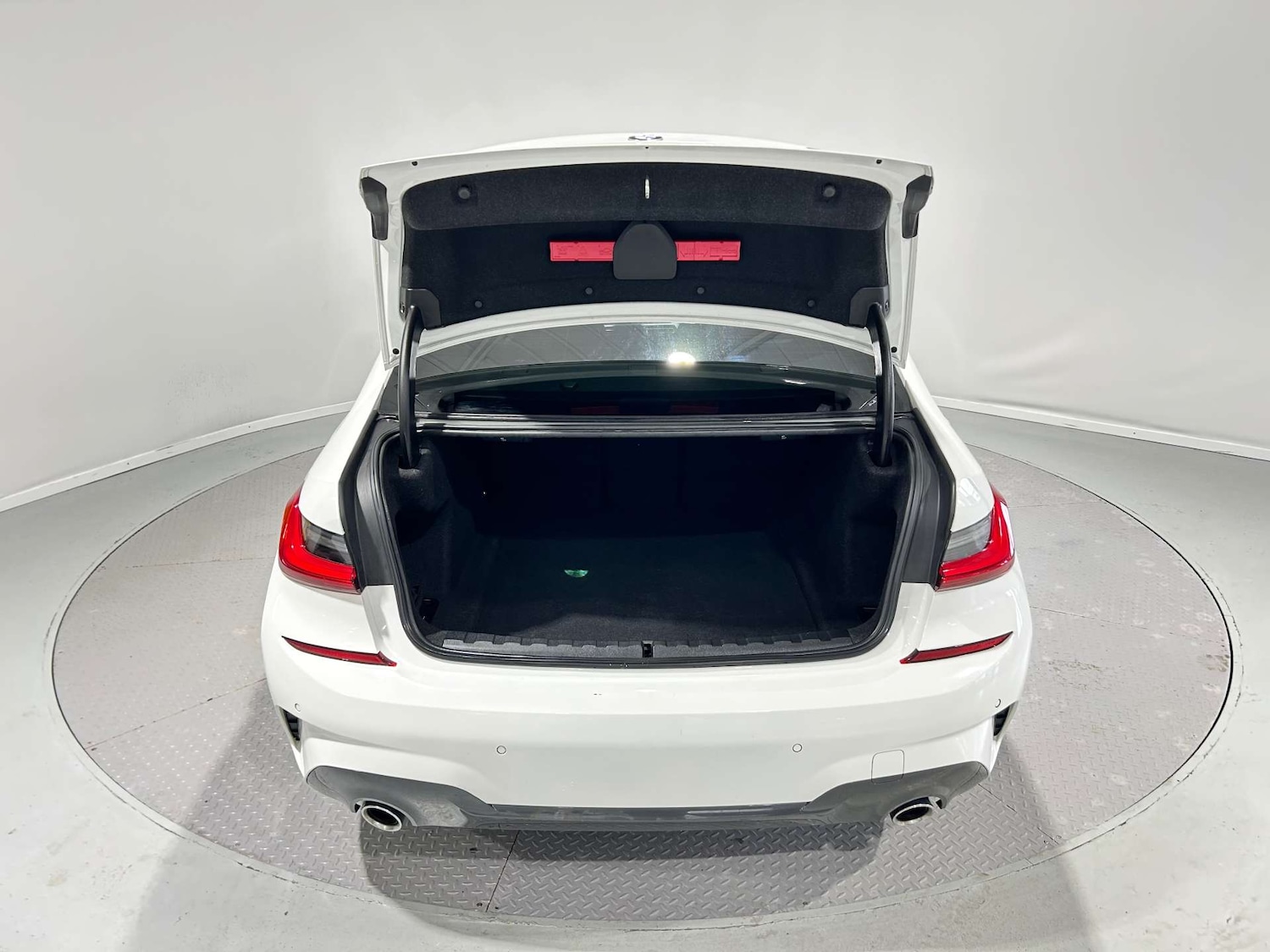 Used BMW 3 Series 2019 for sale - 77172485: Photo 22