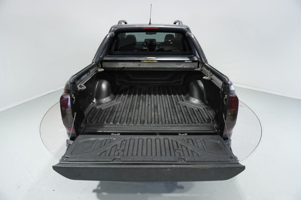 Used Nissan Navara 2020 for sale - 76820512: Photo 25