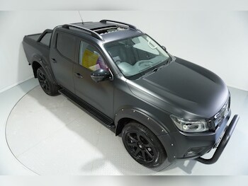 Used Nissan Navara 2020 for sale - 76820512: Photo