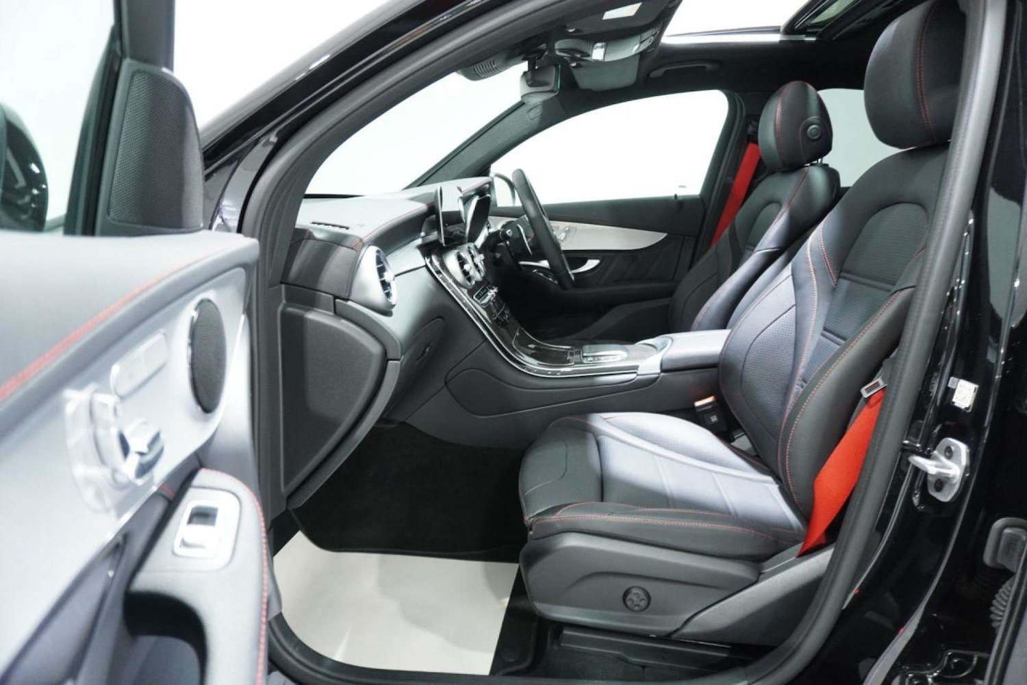 Used Mercedes-Benz GLC 2022 for sale - 77088702: Photo 43