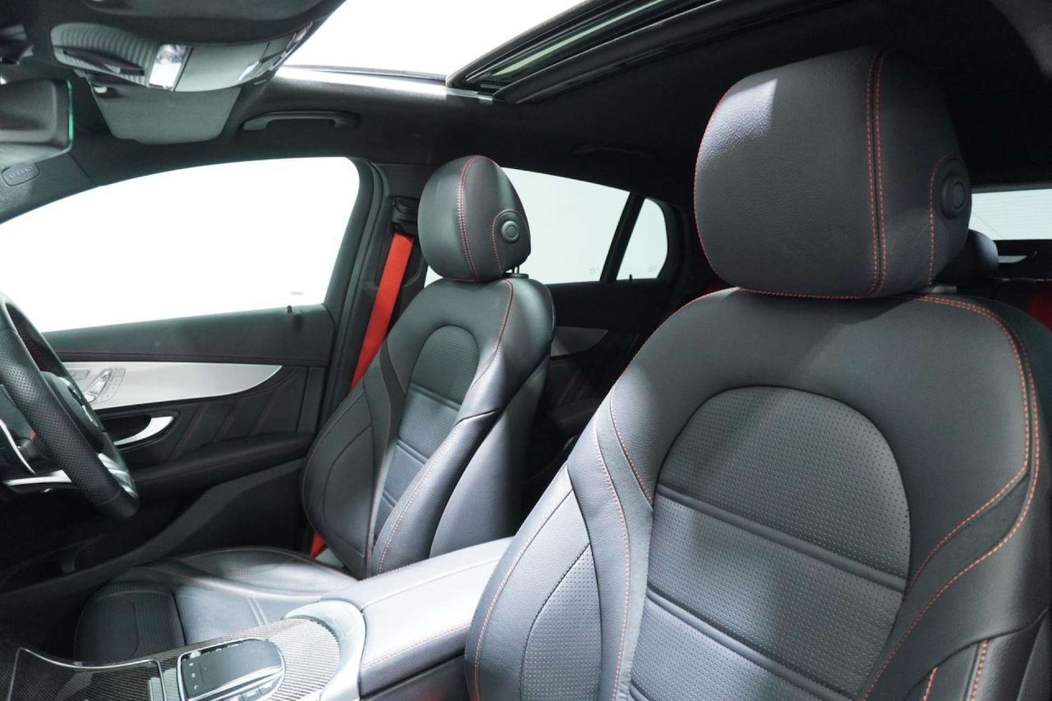 Used Mercedes-Benz GLC 2022 for sale - 77088702: Photo 44