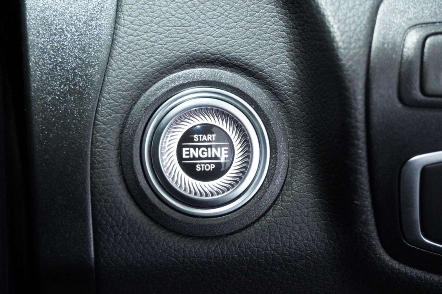 Used Mercedes-Benz GLC 2022 for sale - 77088702: Photo 56