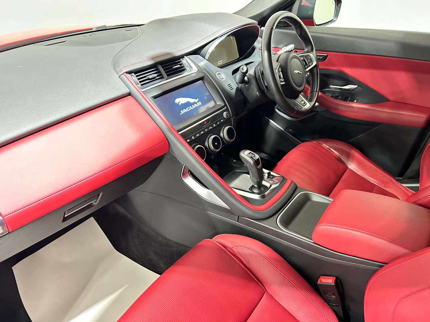 Used Jaguar E-Pace 2019 for sale - 77200697: Photo 47