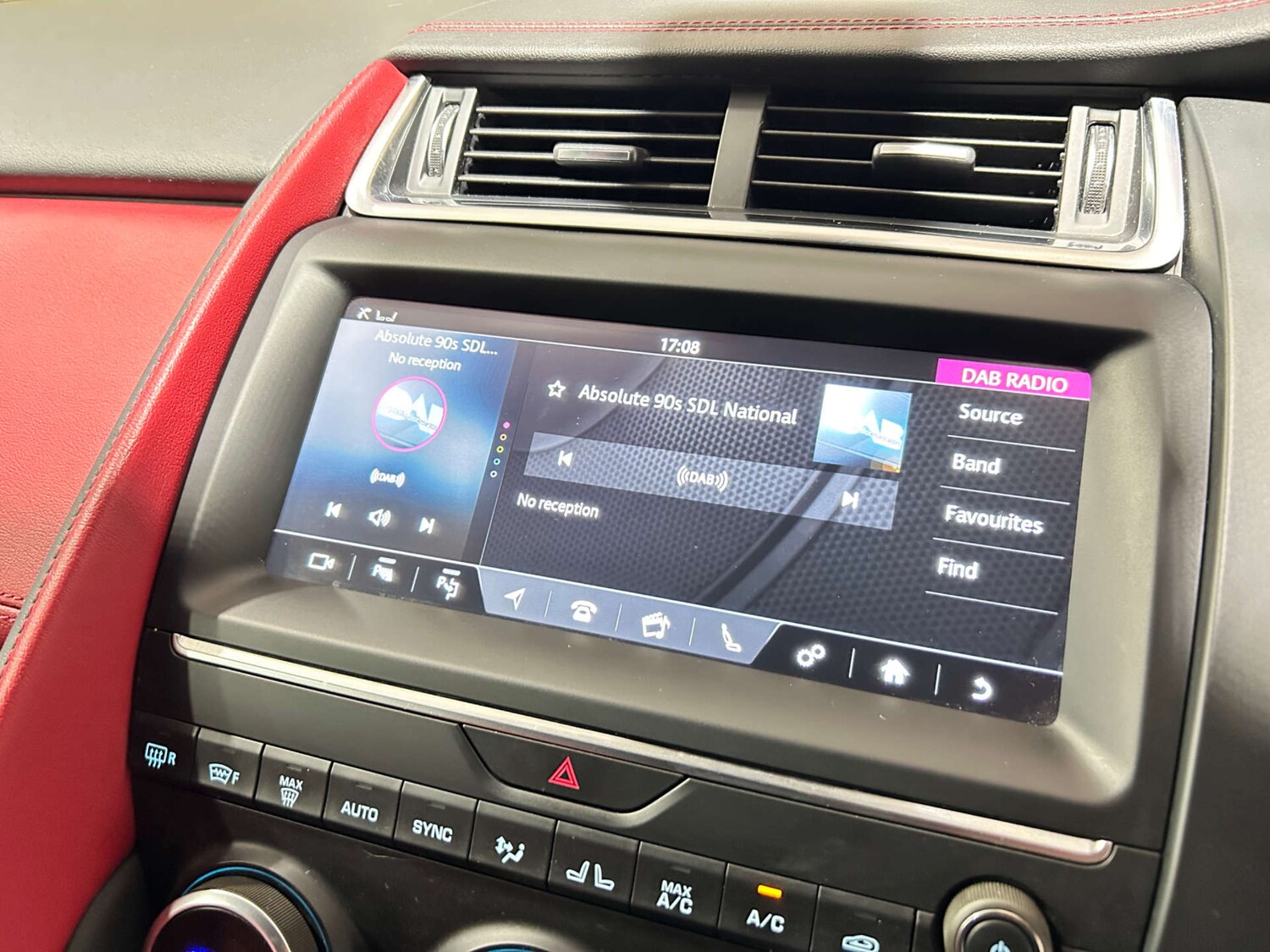 Used Jaguar E-Pace 2019 for sale - 77200697: Photo 78