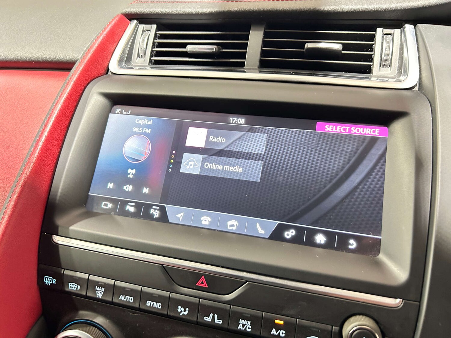 Used Jaguar E-Pace 2019 for sale - 77200697: Photo 79