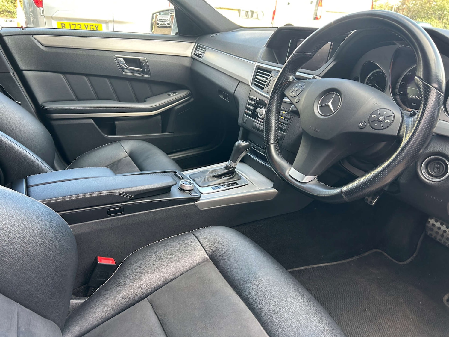 Used Mercedes-Benz E Class 2010 for sale - 78053749: Photo 12