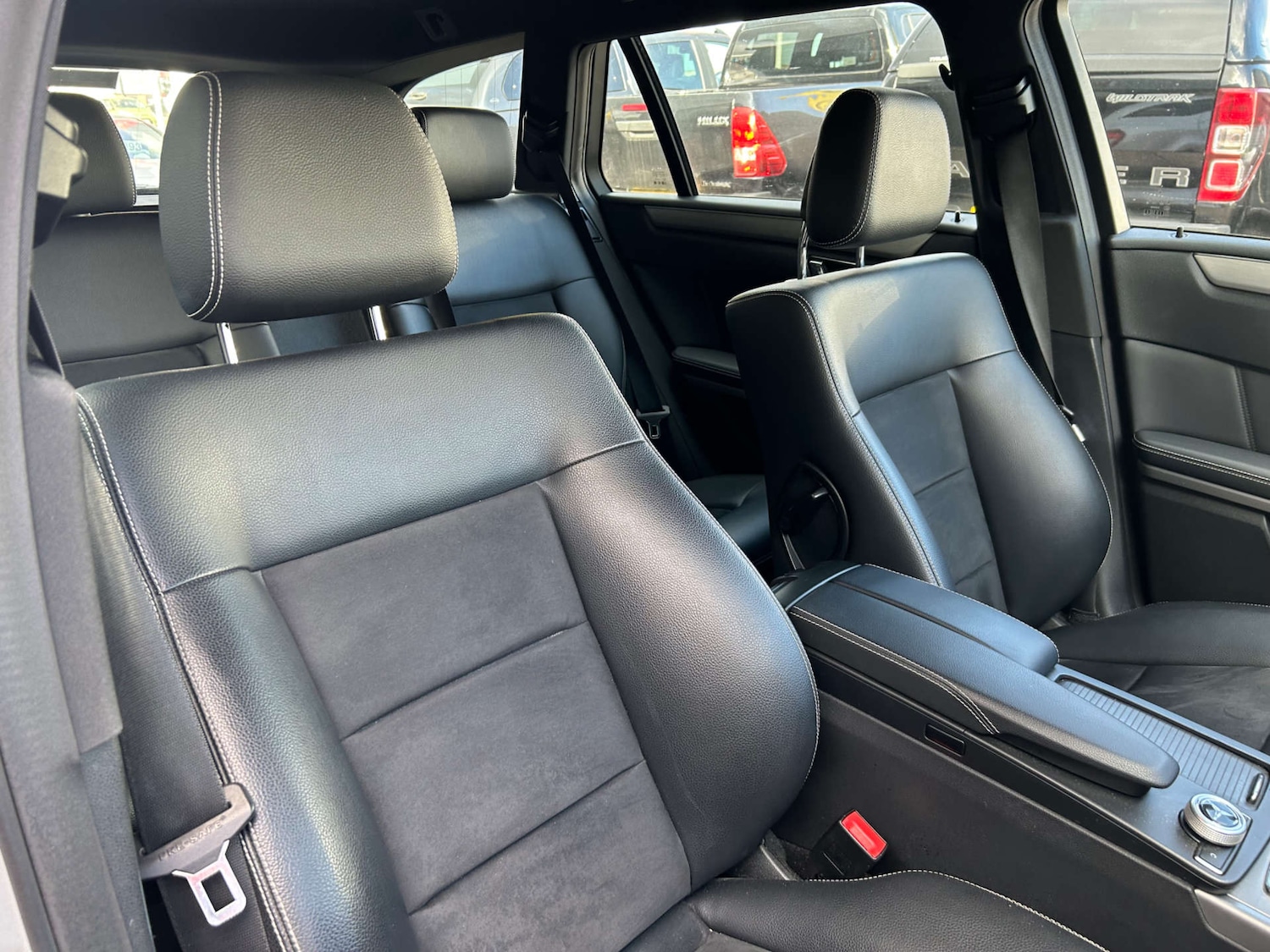 Used Mercedes-Benz E Class 2010 for sale - 78053749: Photo 18