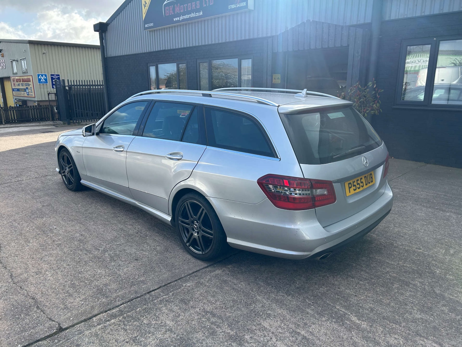 Used Mercedes-Benz E Class 2010 for sale - 78053749: Photo 6