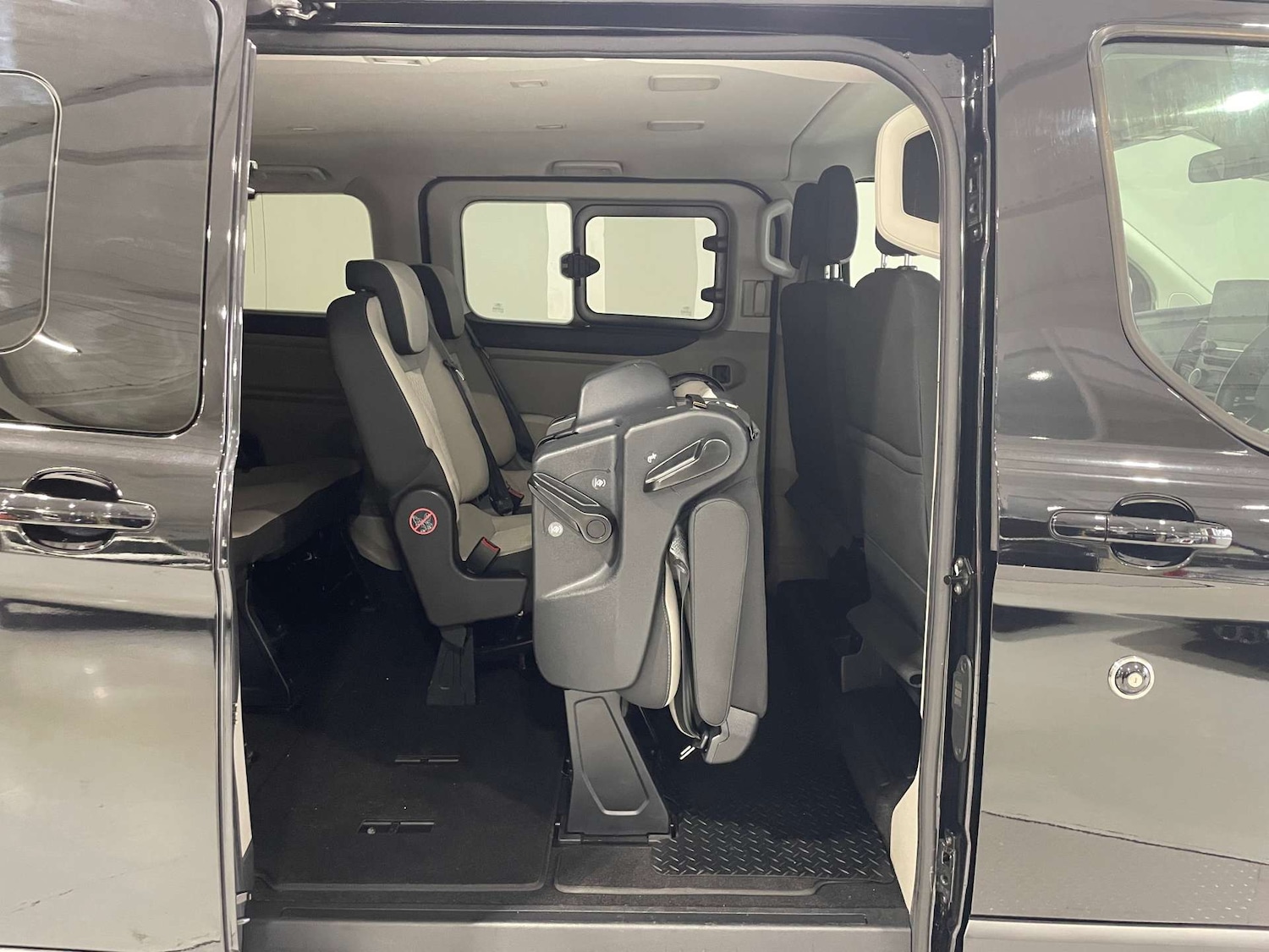 Used Ford Tourneo Custom 2021 for sale - 77535152: Photo 17