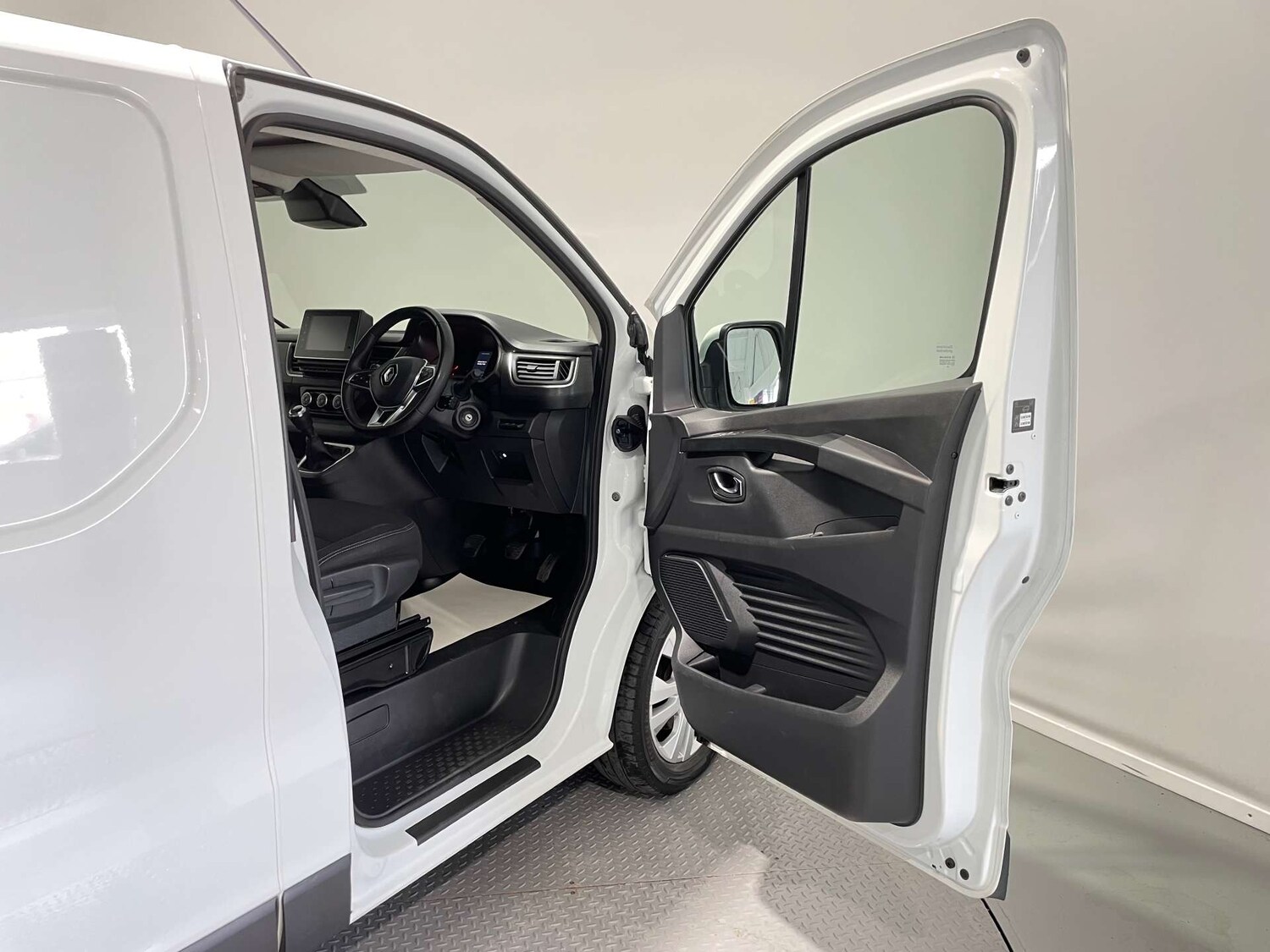 Used Renault Trafic 2023 for sale - 77535158: Photo 12