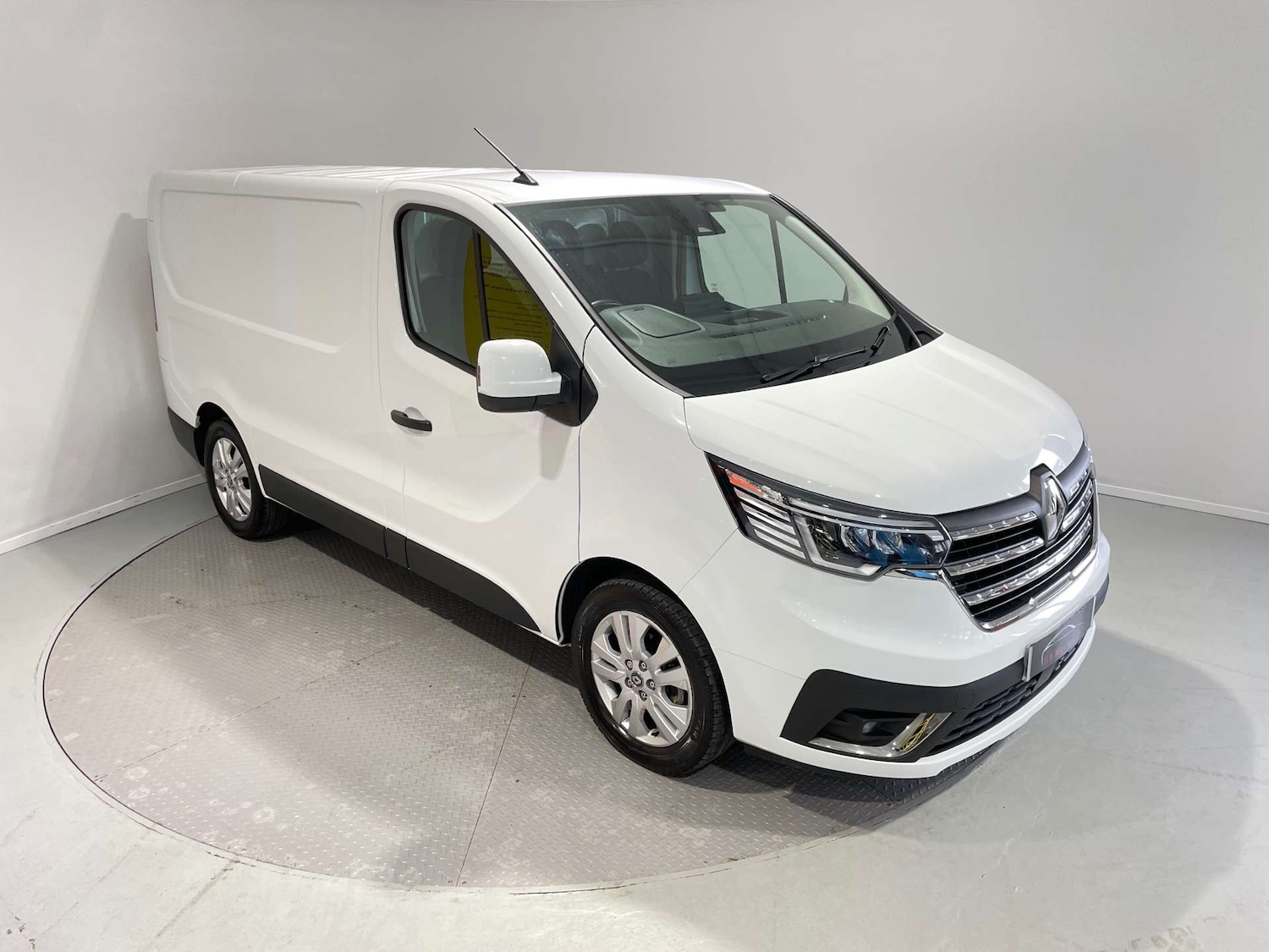 Used Renault Trafic 2023 for sale - 77535158: Photo 2