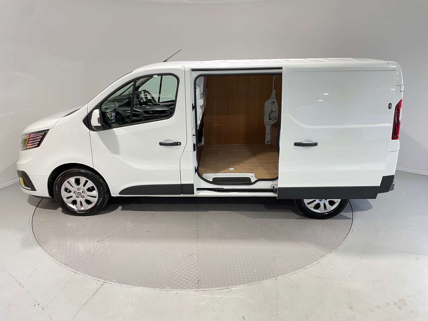 Used Renault Trafic 2023 for sale - 77535158: Photo 37