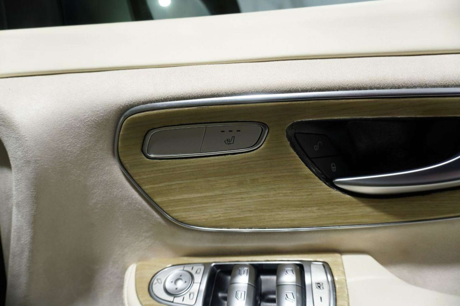 Used Mercedes-Benz V-Class 2022 for sale - 77113482: Photo 15